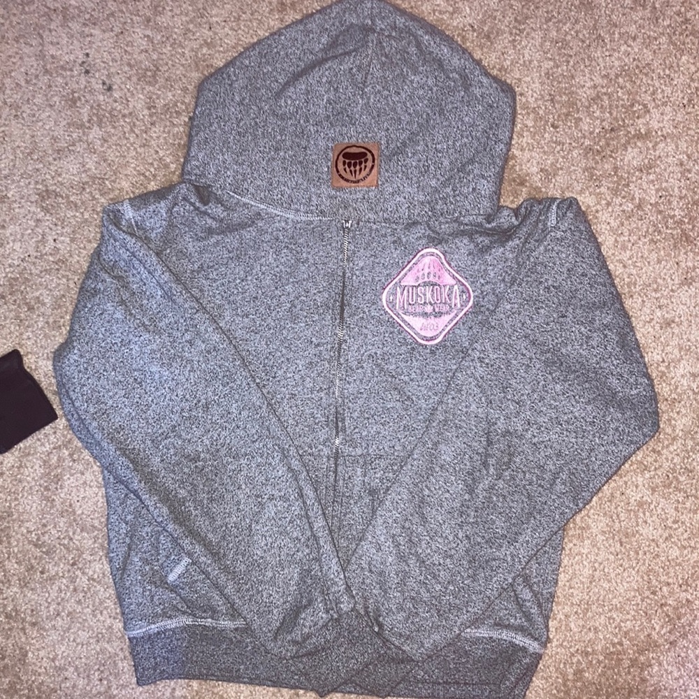 Grey zip up Muskoka hoodie girls XL.